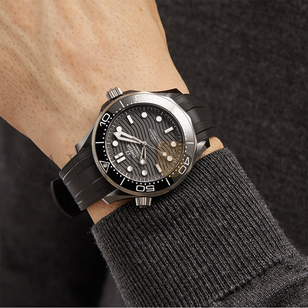 OMEGA SEAMASTER 300M 44MMWATCH 210.92.44.20.01.001